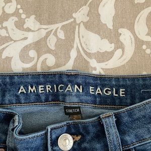American eagle mom jeans